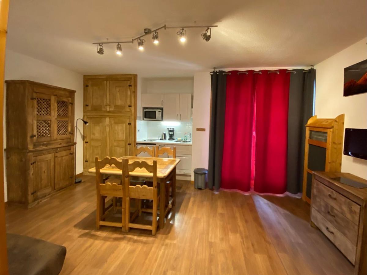 Studio Brides Les Bains Savoie Bagian luar foto